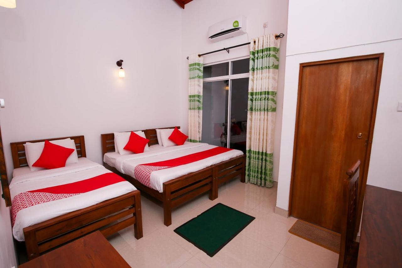 Oyo 438 Sarala Residence Hotel Kandy Luaran gambar